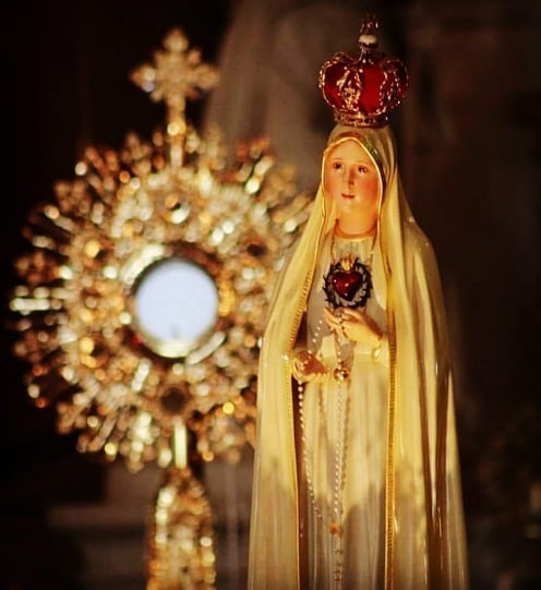 Our Lady of Fatima and the Eucharist